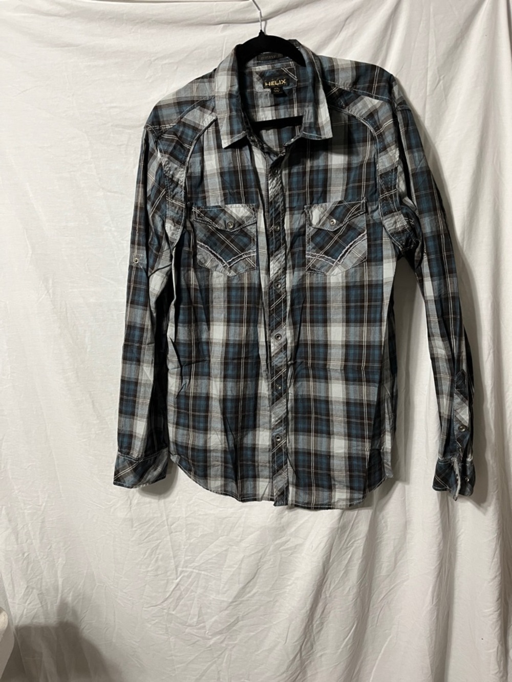 Helix Men's Blue, Gray and White Plaid Button-Down Shirt